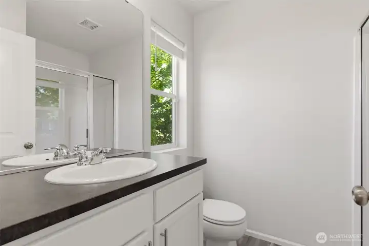Bathroom 3 in the main floor