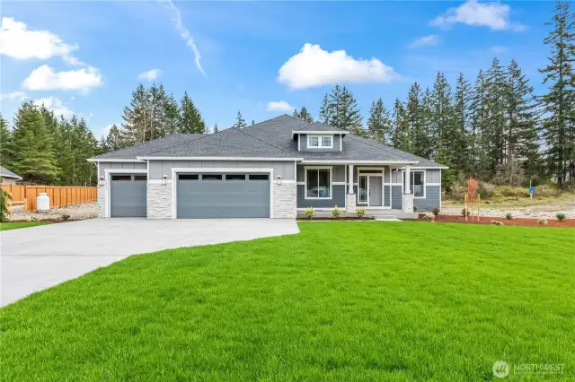 Photos of actual home and 2.51 acre home site.