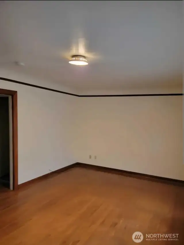 Studio- Main Room Apt. 5