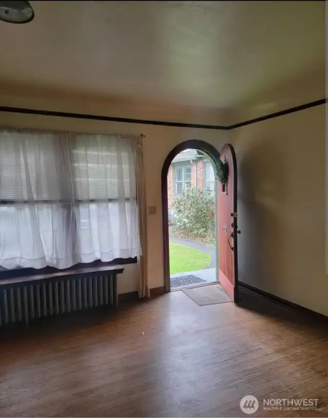 Studio- Main Room Apt. 5