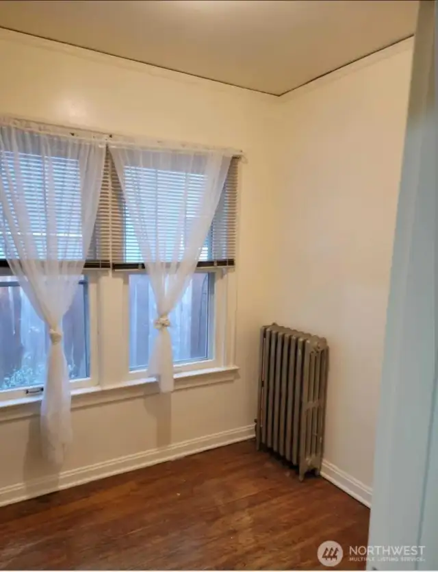 Studio- Dining Room Apt. 5