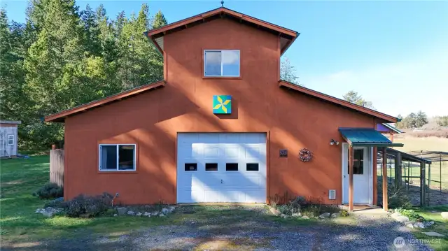 Barn built on slab, 1504 sf, with loft