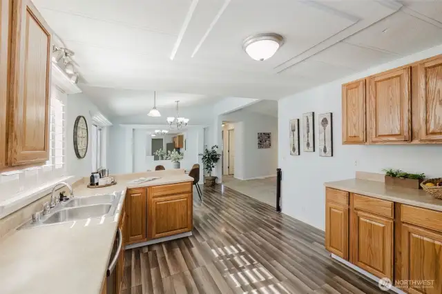 Plenty of cabinet storage in this kitchen!