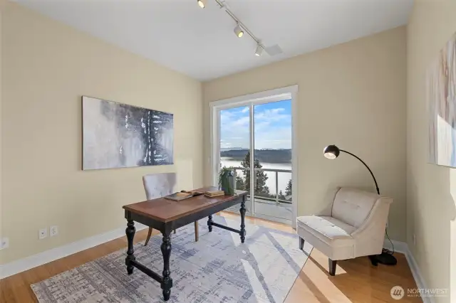 Main floor office/den