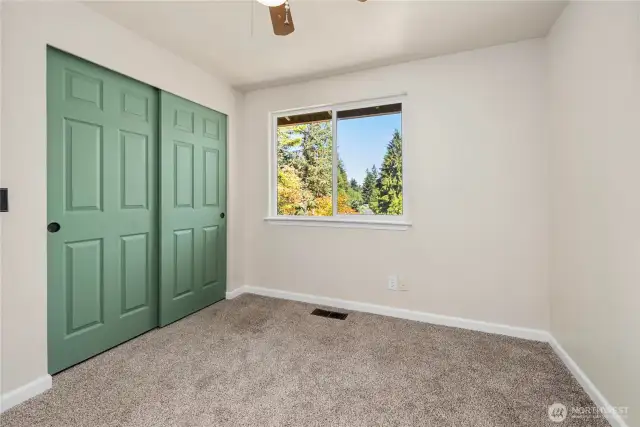 Bedroom 2 - Main floor