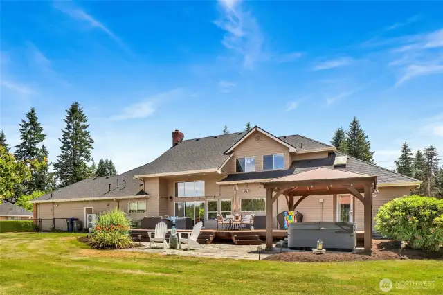 Private back yard and deck, great for entertaining.