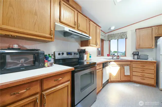 Spacious Kitchen