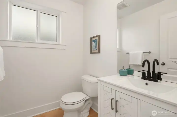 Entry powder room.