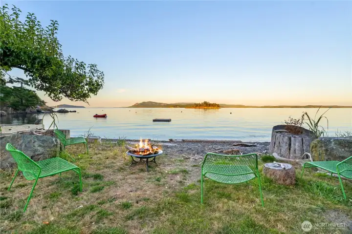 Beach chairs. Paddle board access via launch ramp or here at the beach entrance.