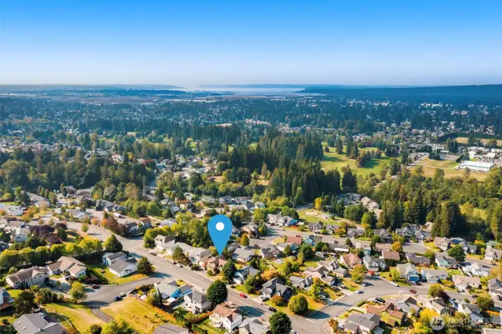 Close to schools, amenities, golf course.