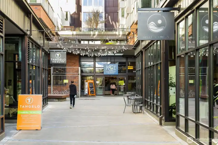 Nearby all your favorite amenities - PCC, Whole Foods, local eateries, artisan coffee & more!