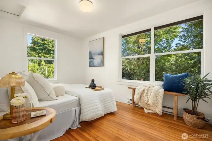 South-East Facing Bedroom