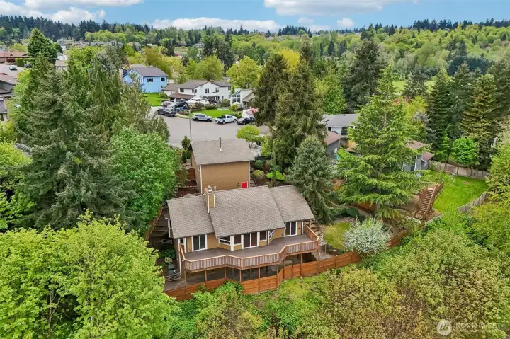 Expansive home with full privacy. Incredible Puyallup Valley and Cascade mountain views.