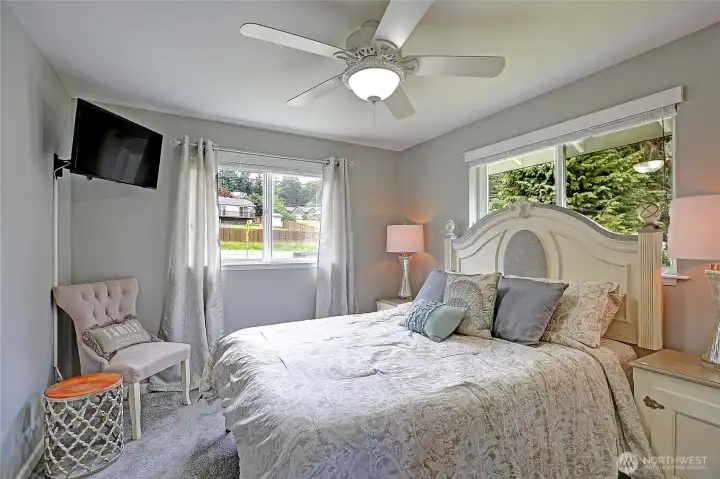 Additional finished room on upper floor.
