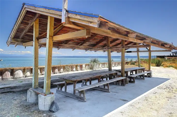 Private community beach access exclusive to Camano Country Club residents. Enjoy access to three private beaches, perfect for beachcombing, kayaking, picnics, and taking in the beauty of island living.