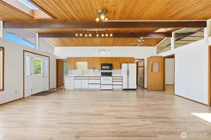 Open Kitchen Area - Kitchen View