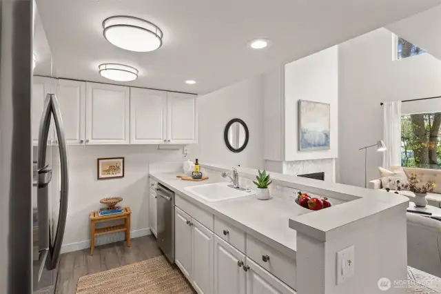 Great kitchen for everyday living & easy entertaining.