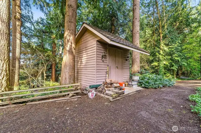 Utility shed