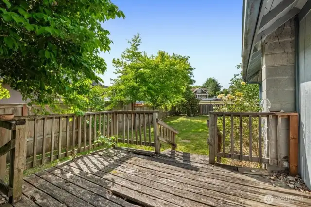 Deck off side door
