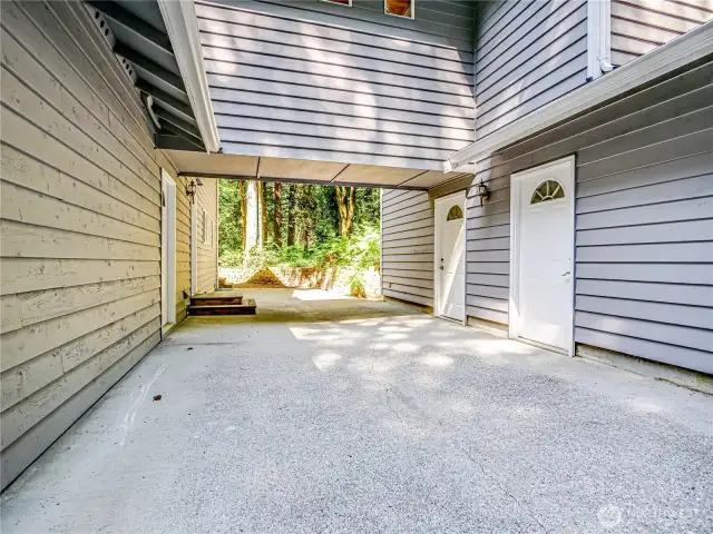 Courtyard between main house and addition