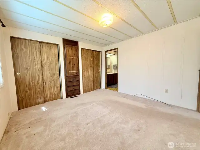Another view of the primary bedroom.