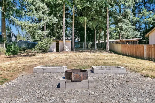 There is a fire pit for outdoor relaxing. Loads of   RV parking... Home is on public sewer!