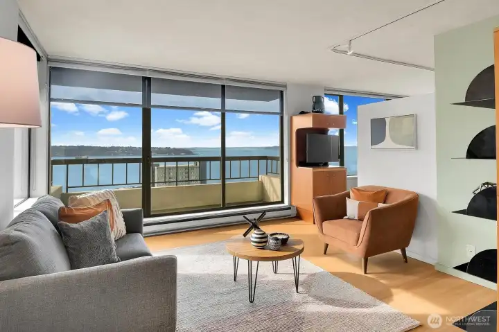 Sitting room with a 2nd private balcony and view.