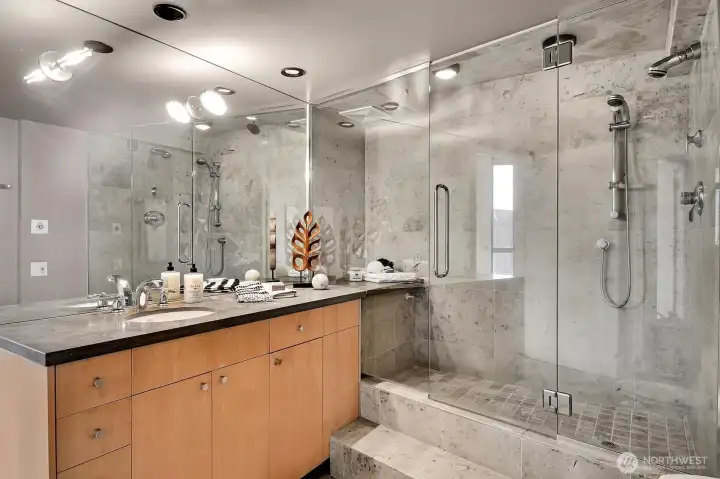 Beautiful primary bath- lovely respite from the world.