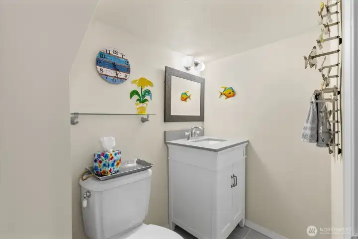basement 1/2 bath