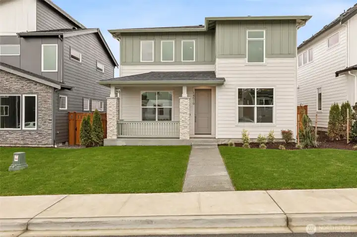 2084 Plan. Photos are of the actual home.