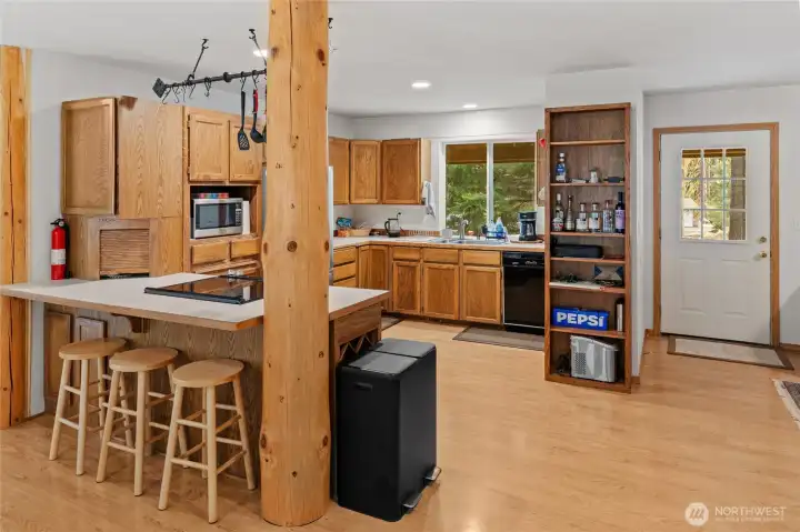 Eat in kitchen is the perfect spot for a quick bite before enjoying a day in the mountains.