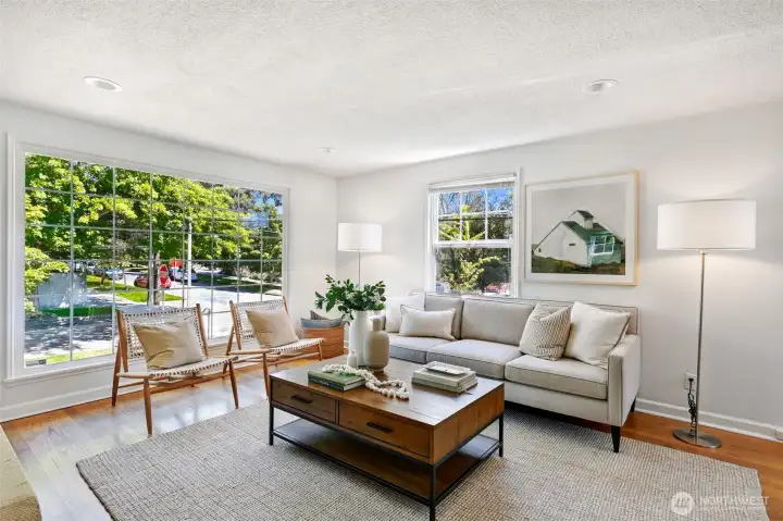 Very fun vantage point from living room.  Neighborhood street with Ballard amenities close by.