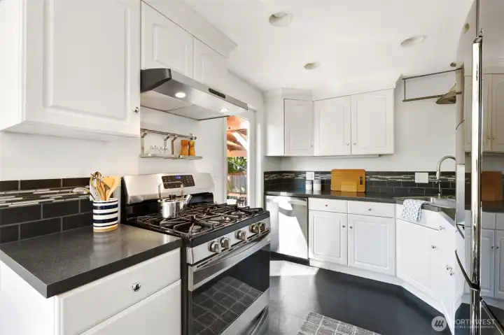 Updated kitchen with gas cooking.