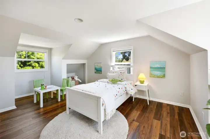 Upper second bedroom.