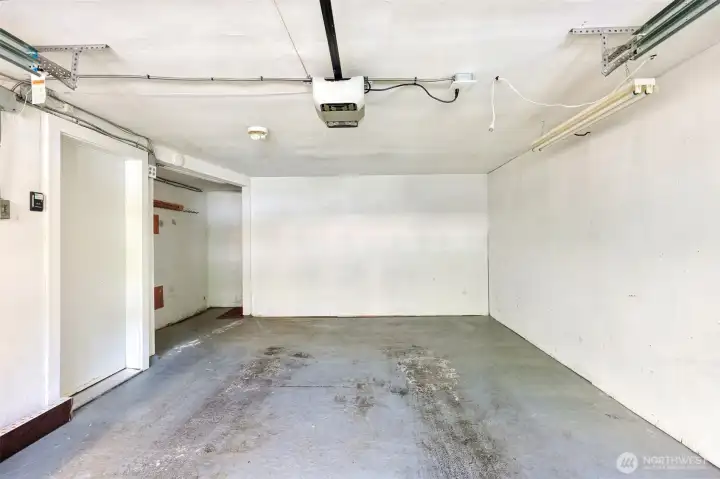 Garage.