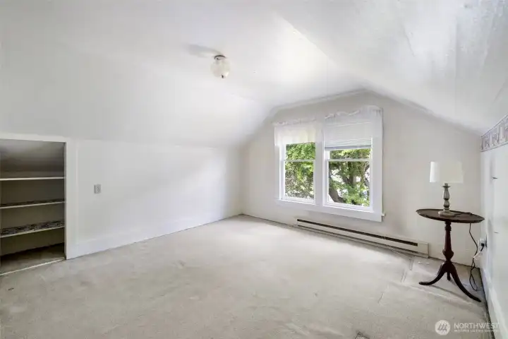 3rd bedroom.