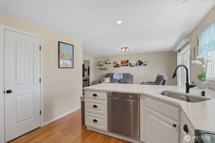 Stunning quartz countertops Stunning quartz countertops