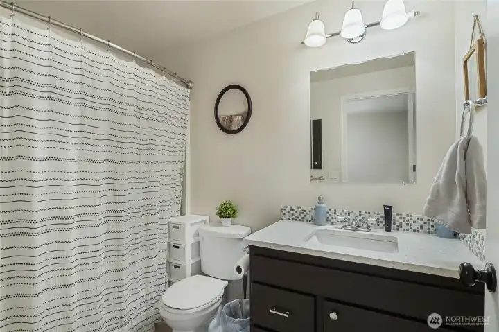 Full Bath Full Bath