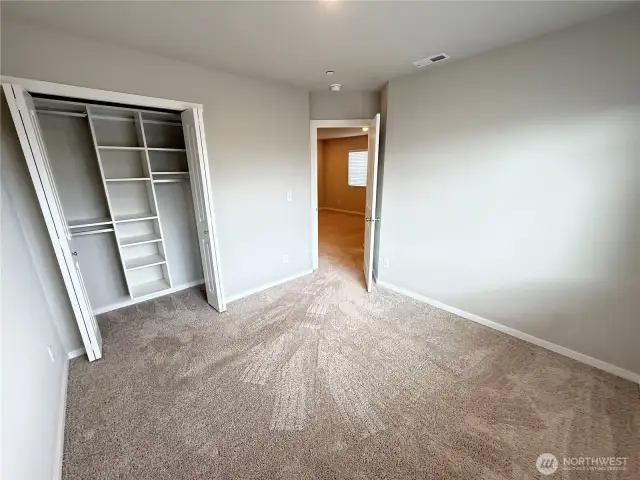 1 Bed with California Closet