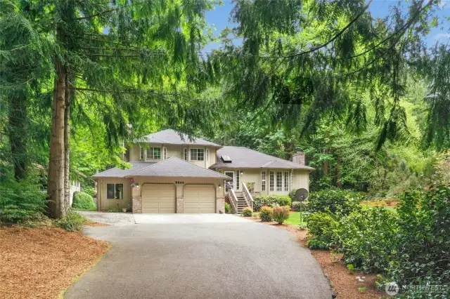 At the end of a long driveway you arrive at your secluded retreat.