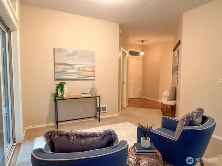 Looking toward the entry way.