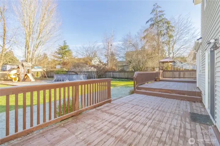 Massive deck for entertaining