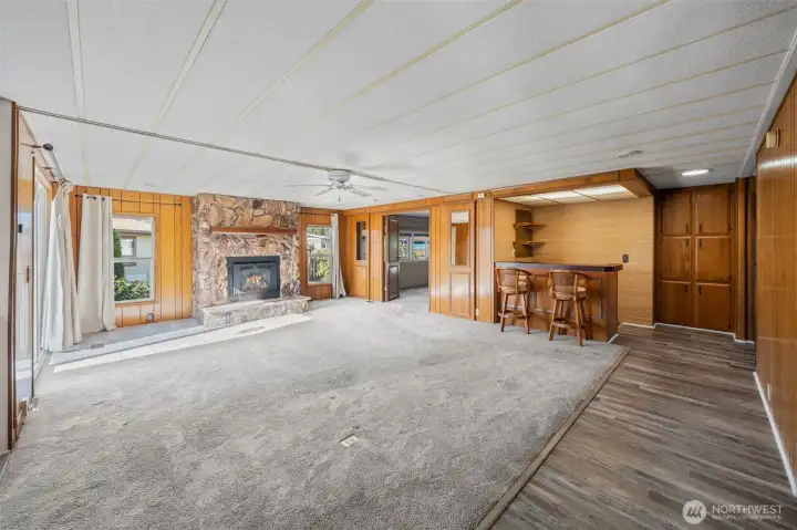 Spacious 2nd living space.