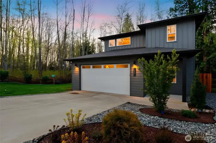 Another front angle. Lots of privacy!