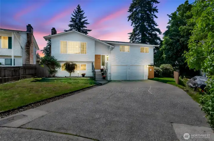3 bedroom home tucked in at the end of peaceful cul-de-sac.