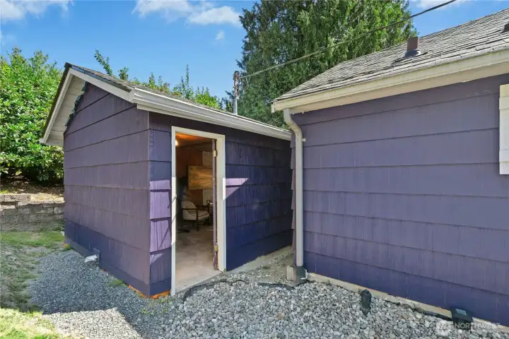 Detached shop with laundry and flex space Detached shop with laundry and flex space