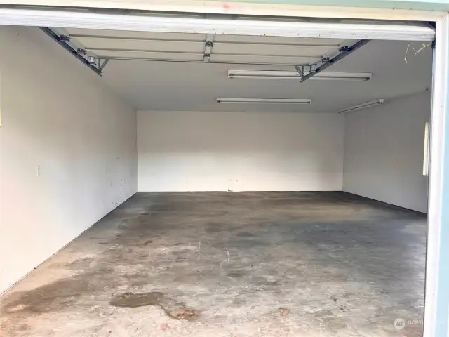 Right Side Garage