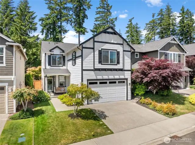 Welcome to the Ridge At Gig Harbor. Step inside and view the home you have dreaming of!