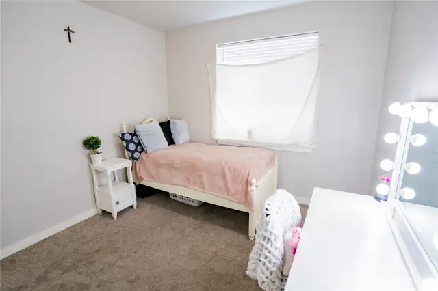Guest bed 3