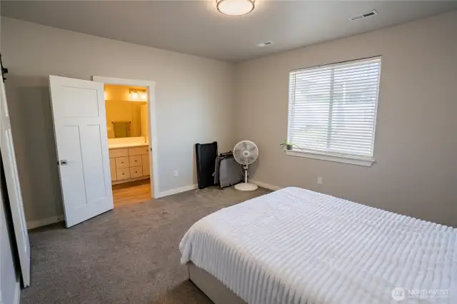 Primary bed